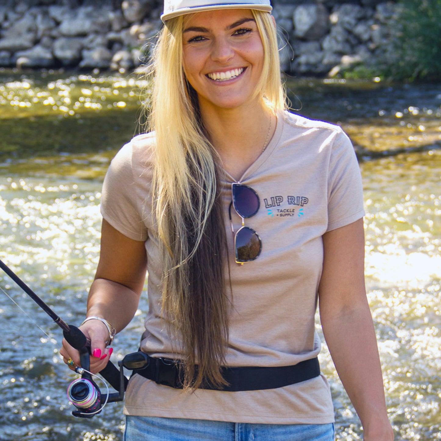 SURFER GIRL TEE (beige)